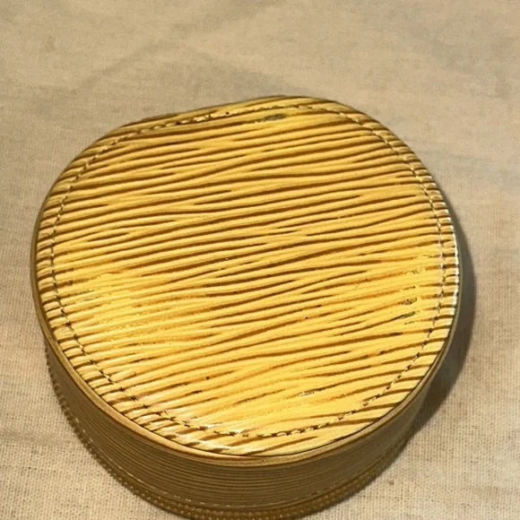 Louis Vuitton yellow epi jewelry ecrin bijoux box travel case - Picture 6 of 9